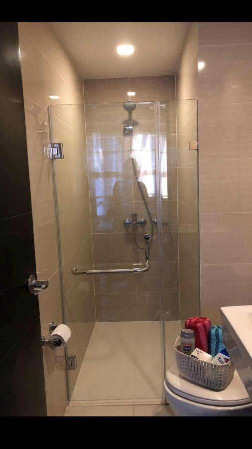 Robles' Unit At 81 Newport Boulevard Manila Kültér fotó