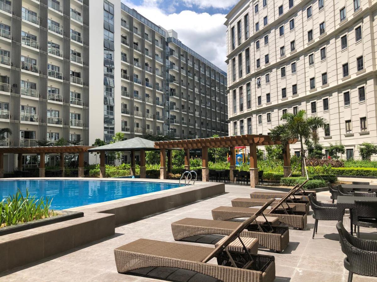 Robles' Unit At 81 Newport Boulevard Manila Kültér fotó